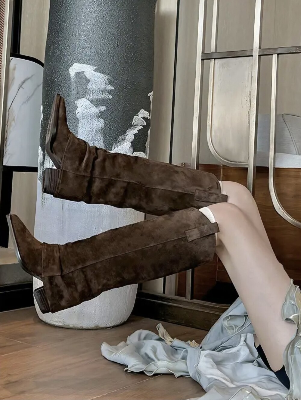 Trending Women's Tall Boots, Match Dresses in Summer; Brown Knee-high Rider Boot - Picture 16 of 16